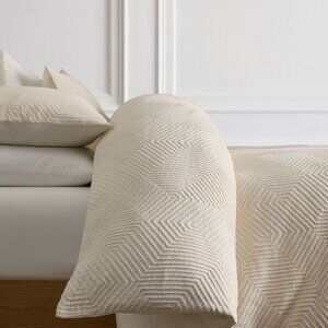 West Elm Modern Geo King / Cal King Duvet Cover in Alabaster